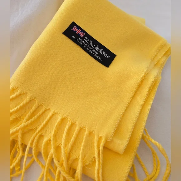 NWOT 100% Cashmere Scarf Scotland Woolen Mills Yellow 12"W x 72"L - Picture 1 of 6